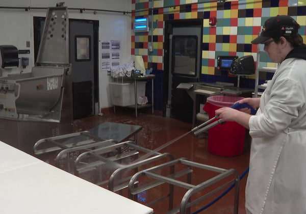 Cleaning and Sanitizing in Food Processing and Handling Environments Part I: Cleaning