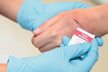 First Aid - Module 04 - Bleeding and Wound Care